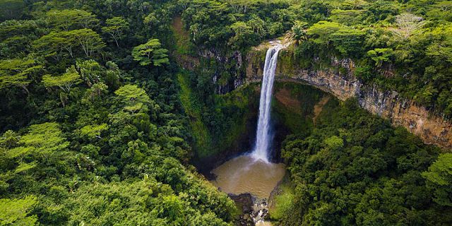 Mauritius waterfalls aerial tour (10)